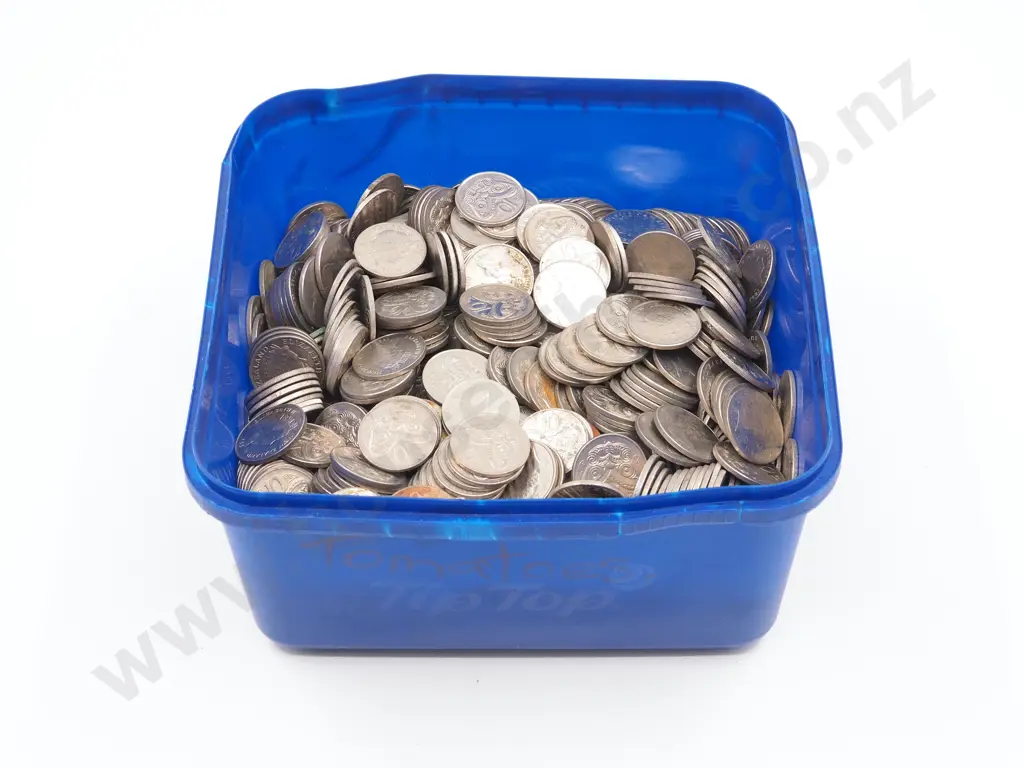 5.966 KGs of Assorted New Zealand 10 Cent Coins Image 1++