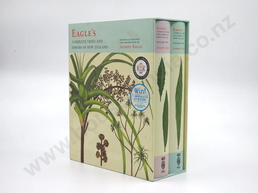 Eagle's Complete Trees & Shrubs of New Zealand: Audrey Eagle  Image 1++