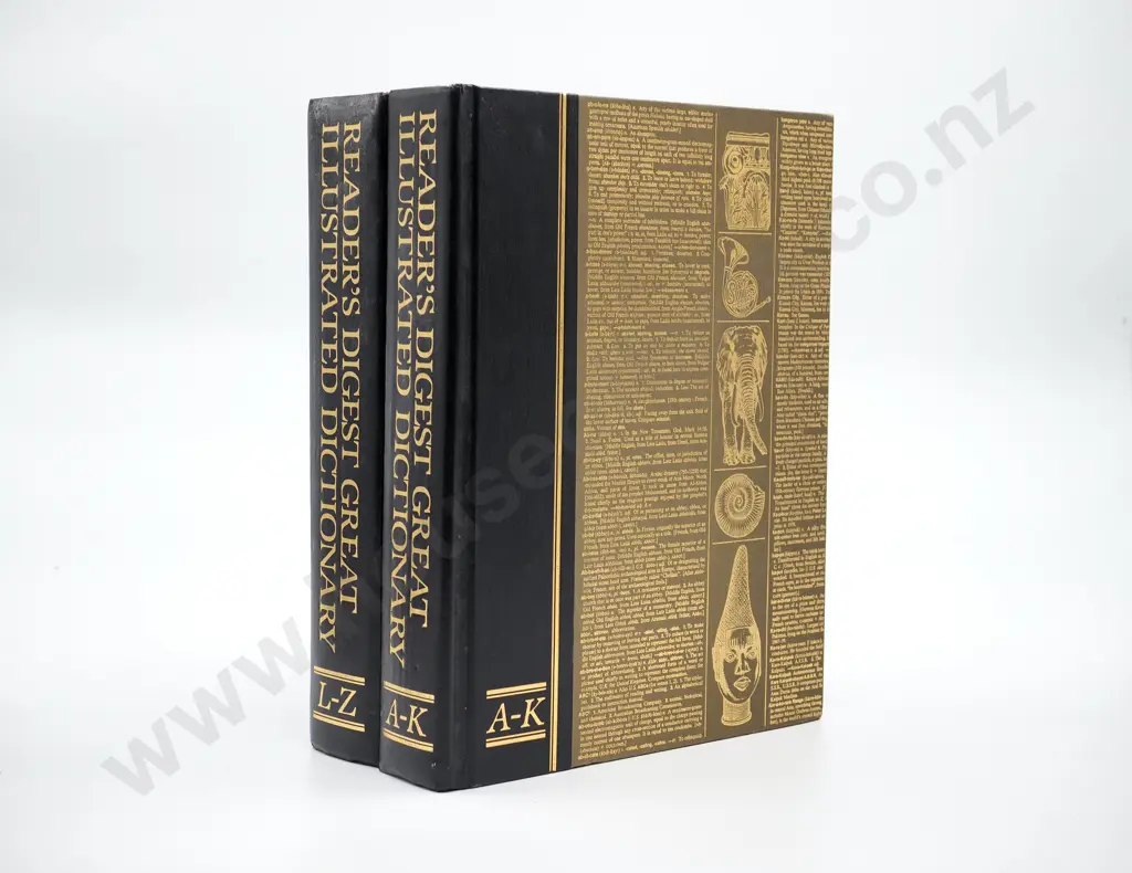 Readers Digest Great Illustrated Dictionary (Two Volumes)  Image 1++