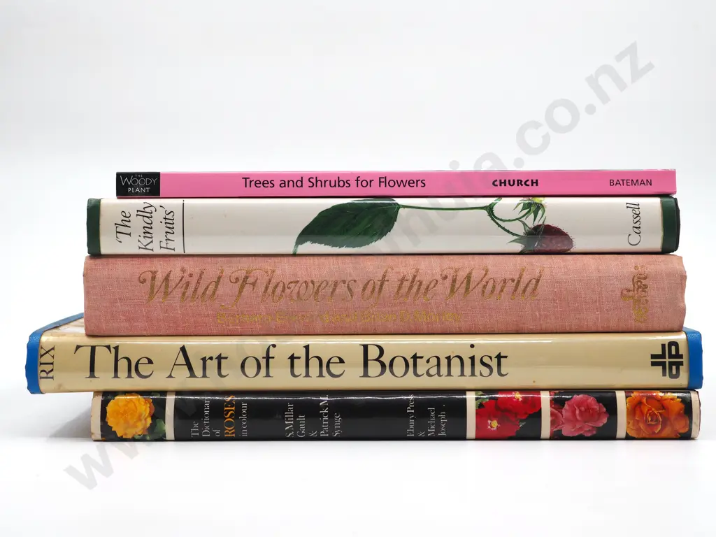 Lot of Five Plant Related Coffee Table Books  Image 1++