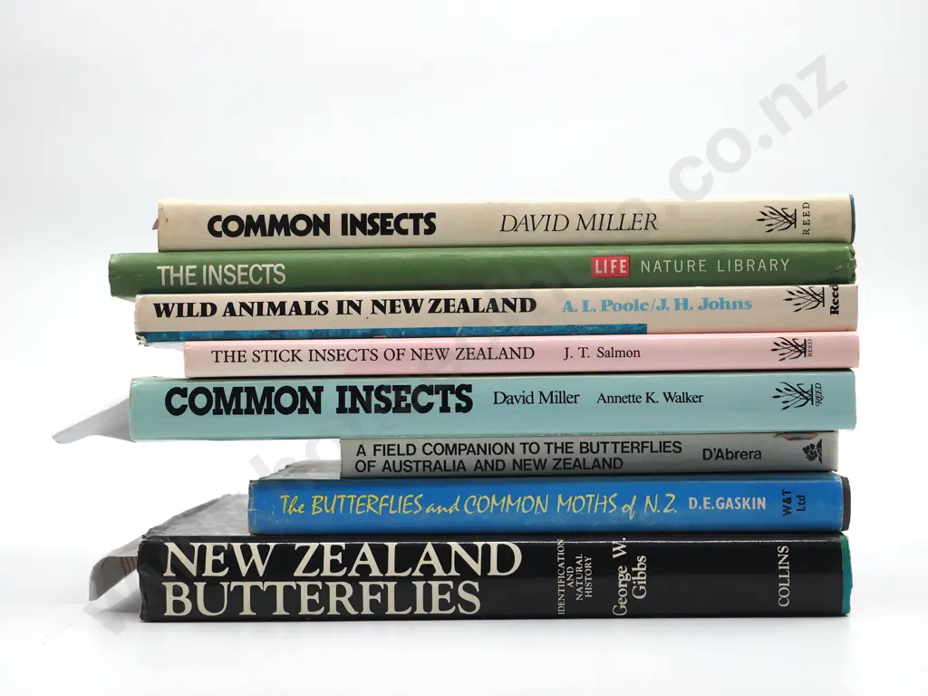 Lot of Eight New Zealand Insect-Related Books Image 1++