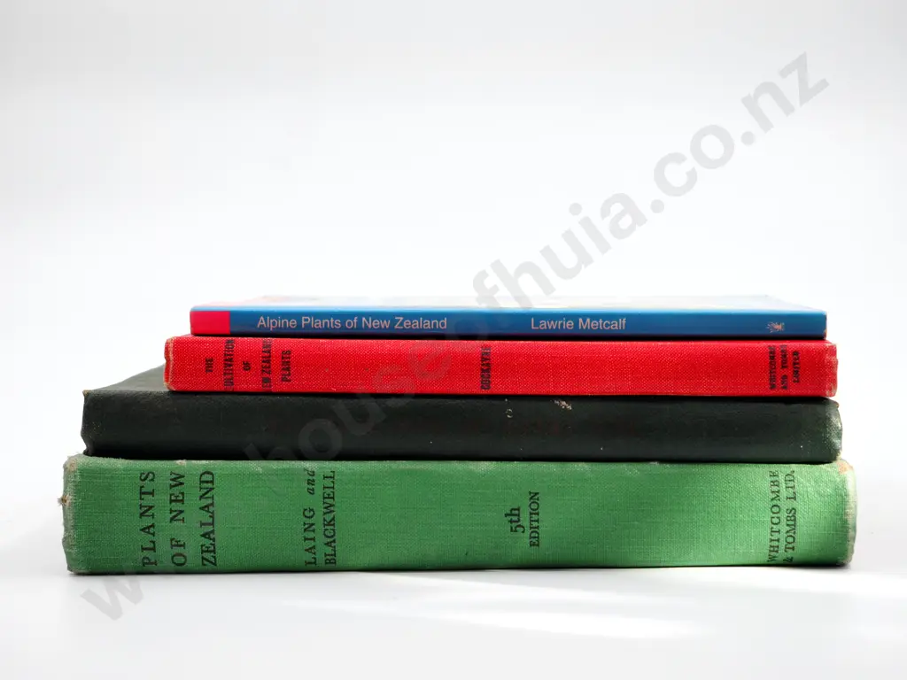 Lot of Four New Zealand-Related Plant Books Image 1++