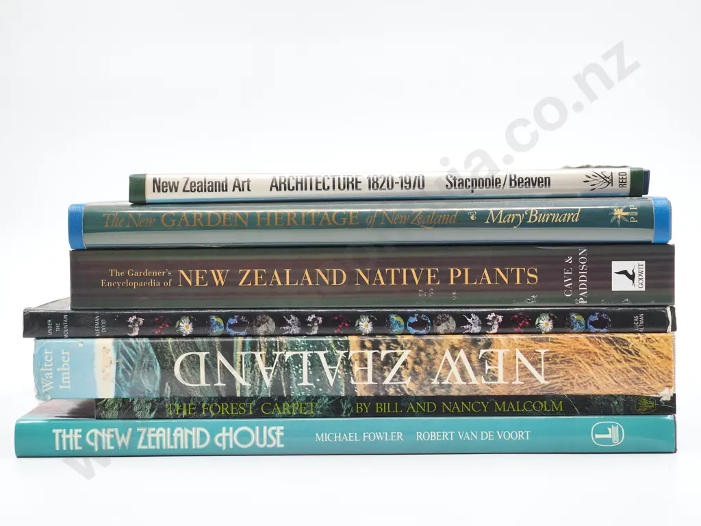 Lot of Seven Books on New Zealand Gardens and Buildings Image 1++