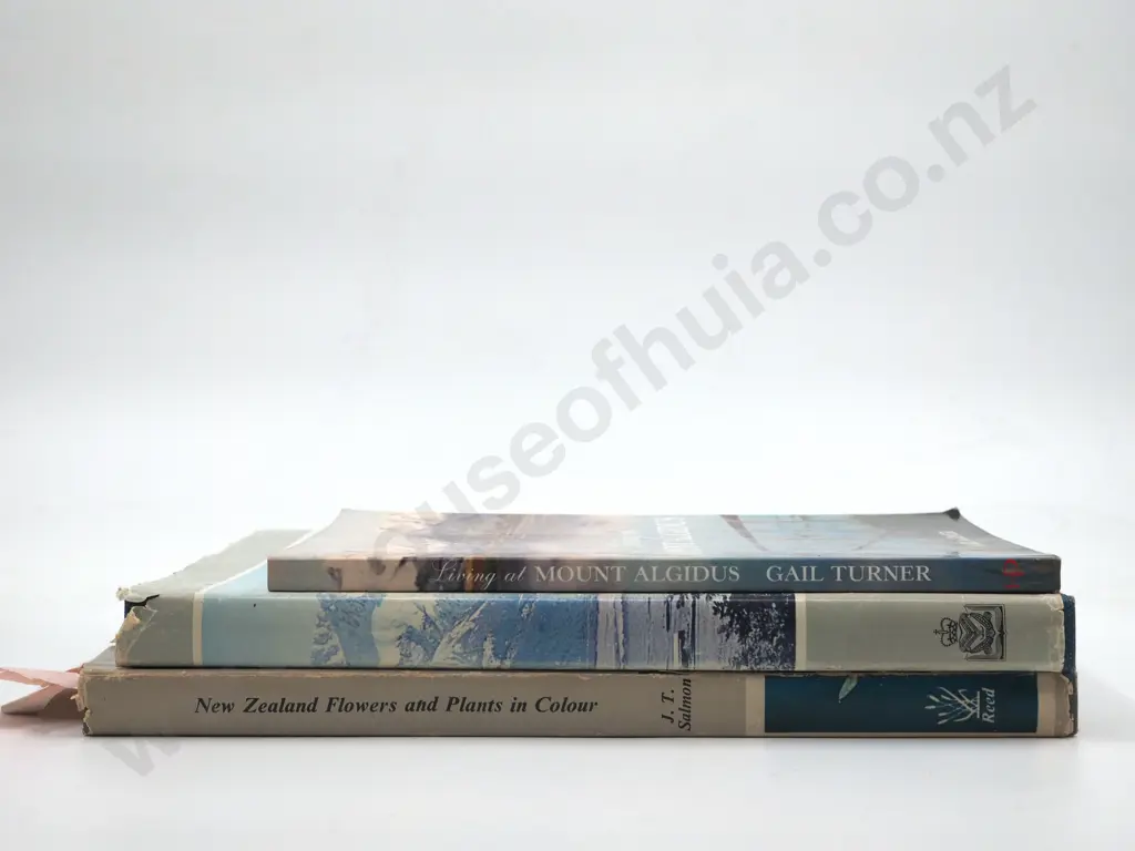 Lot of Three New Zealand Mountain and Plant Books Image 1++