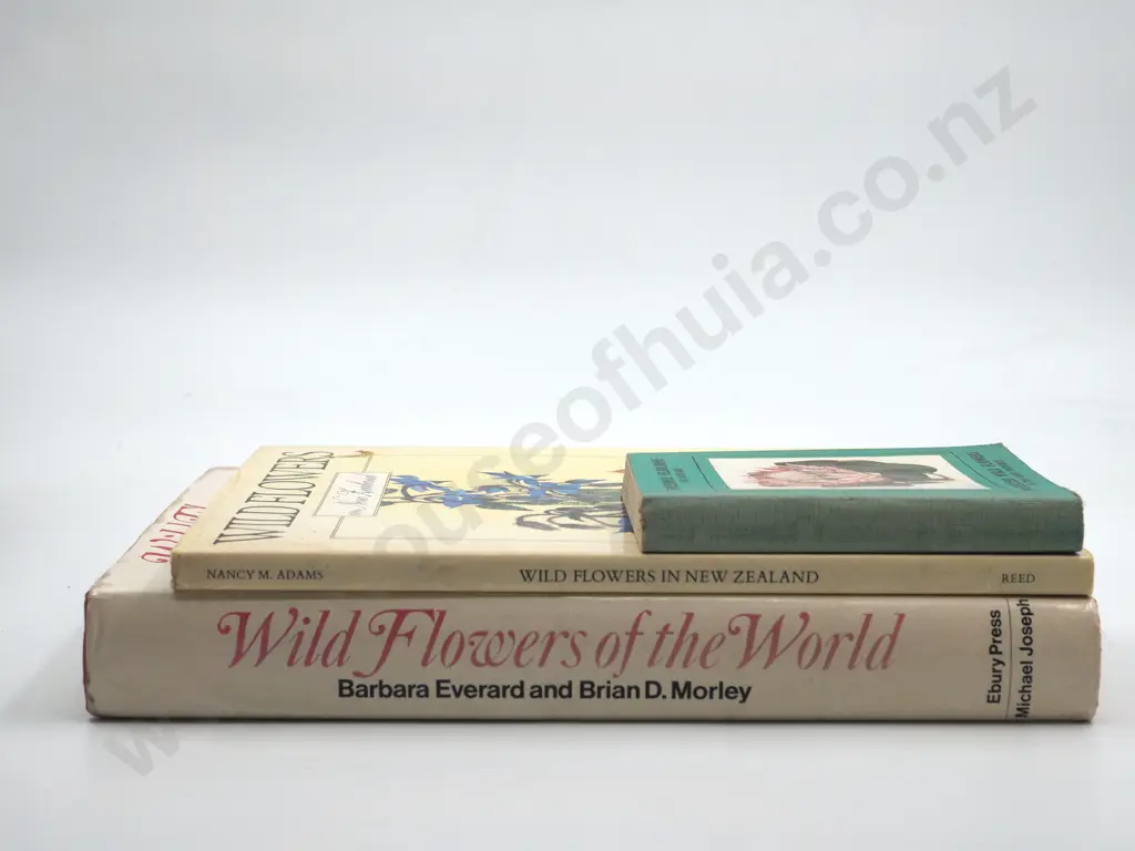 Lot of Three Books on Wildflowers Image 1++