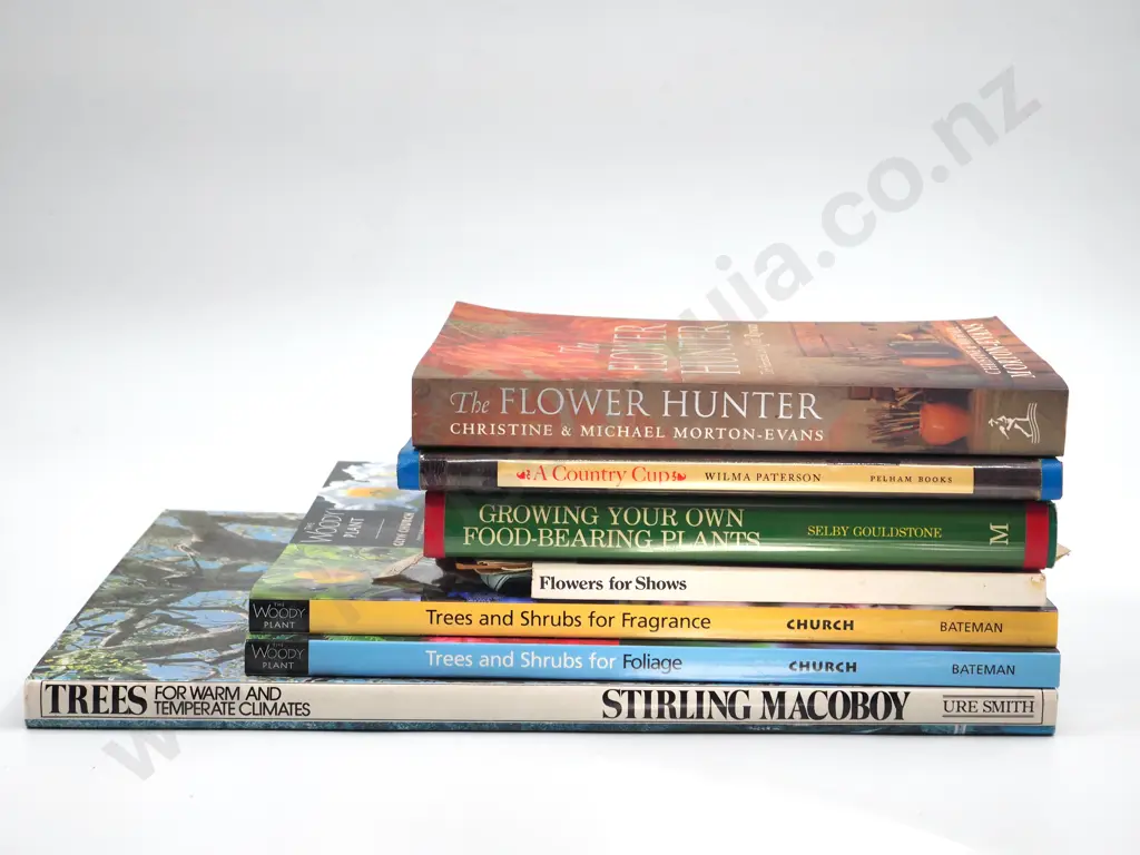 Lof of Seven Books on Plants and Flowers Image 1++