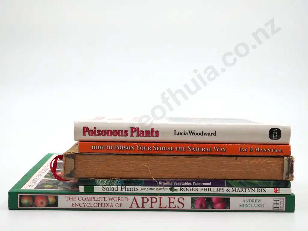 Lot of Six Books on Poisonous and Edible plants Image 1++