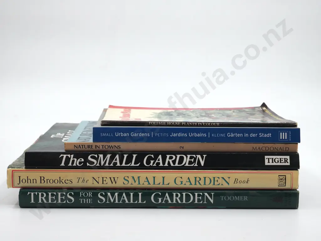 Lot of Six Books on Foliage and House Plants Image 1++