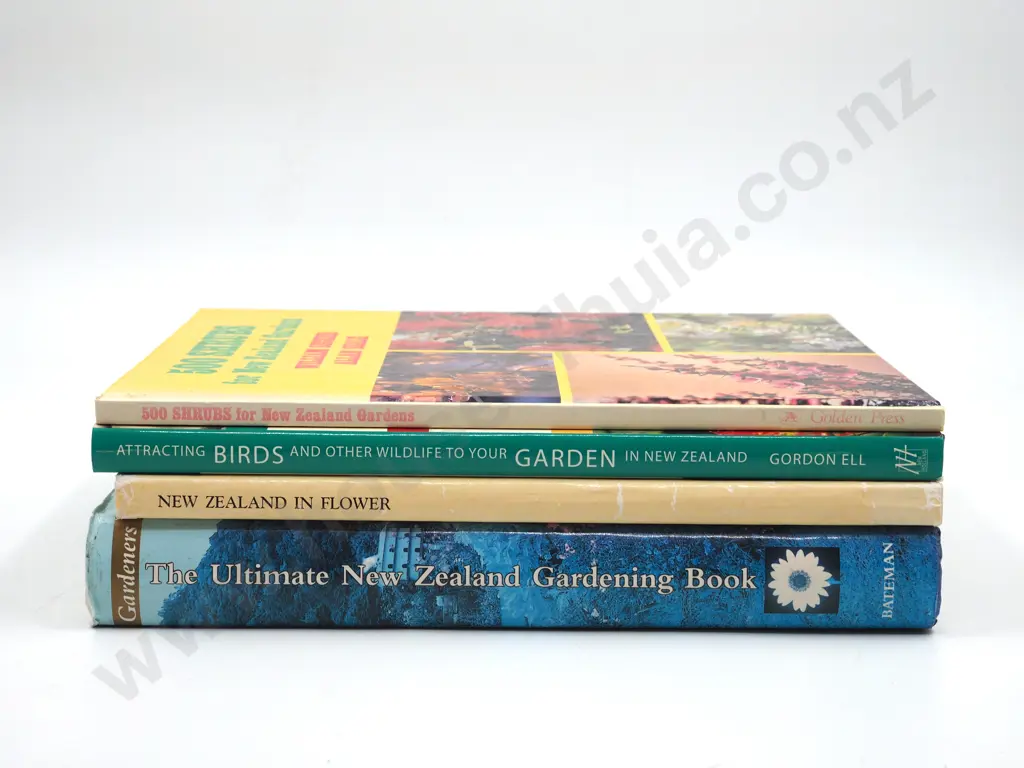 Lot of Four New Zealand Gardening Books Image 1++