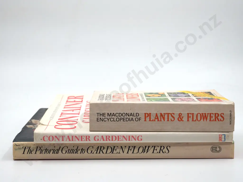Lot of Three Pictorial Gardening Books Image 1++