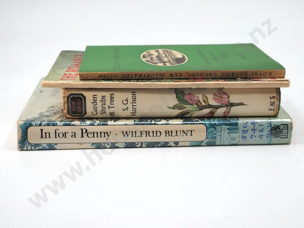Lot of Four Vintage Books Related to Kew Gardens Image 1++