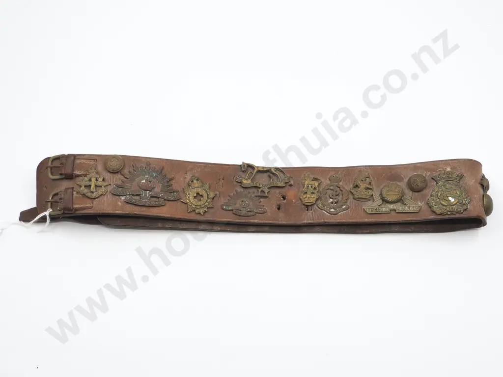 Unique WW1 Souvenir Leather Belt w Assorted Cap Badges Image 1++
