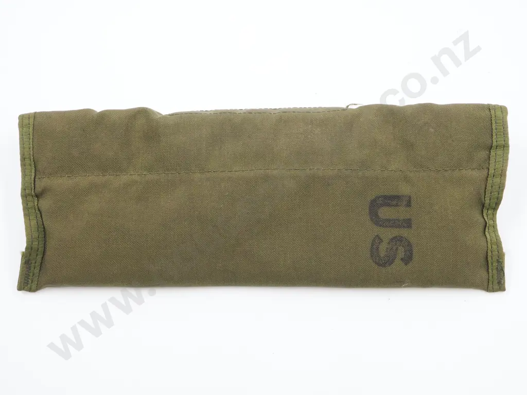 1980's U.S Army M16 Rifle Cleaning Kit Image 1++