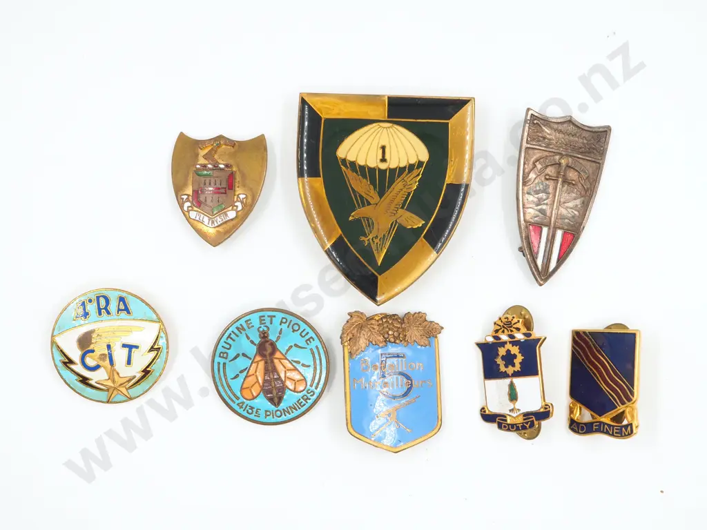 Assorted Lot of French Badges Image 1++