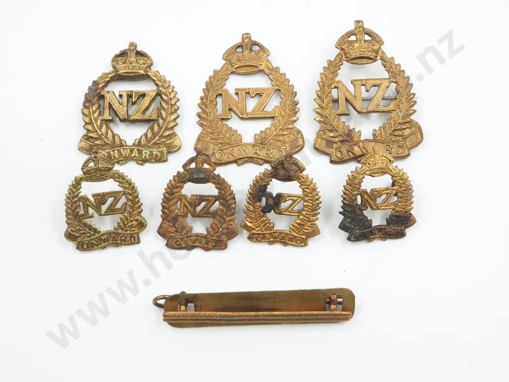 Large Lot of New Zealand Military Onward Cap & Collar Badges Image 1++