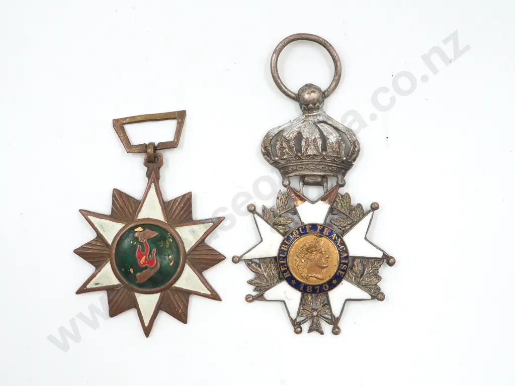 French Medal & Vietnam Medal both A/F Image 1++