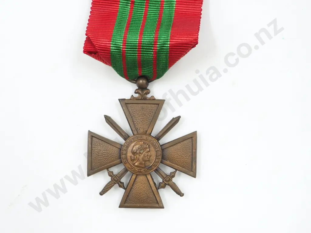 French Croix De Guerre Medal  Image 1++