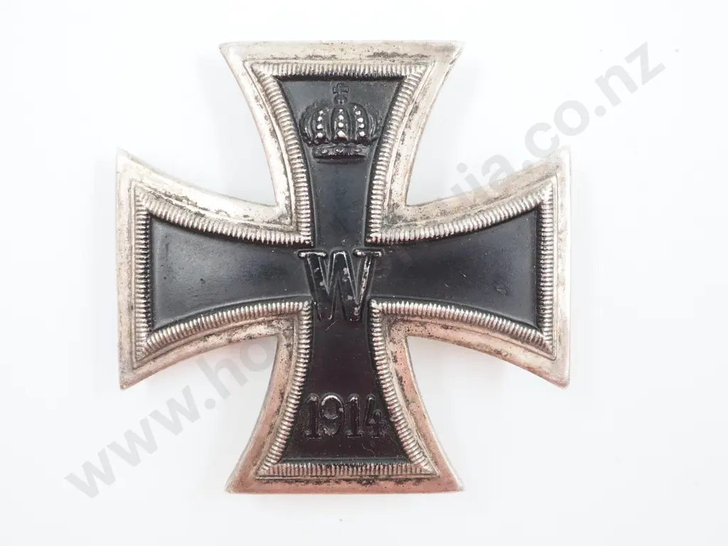 WWI Iron Cross First Class Screw Back Image 1++
