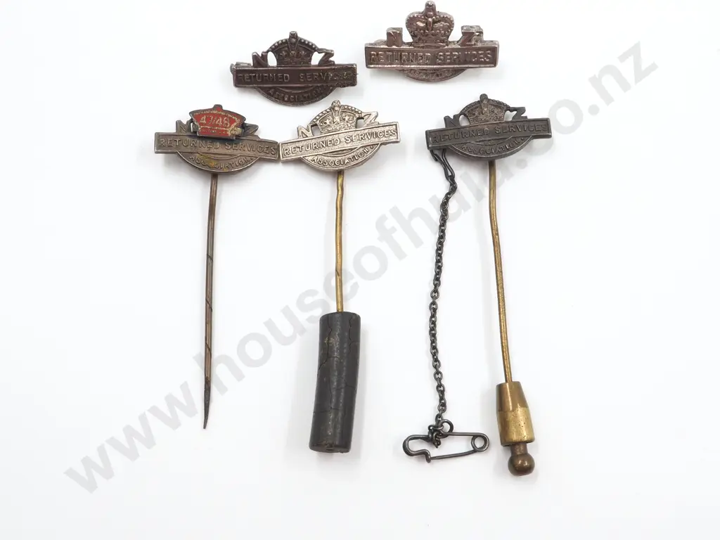 Five NZ Returned Services Pins  Image 1++