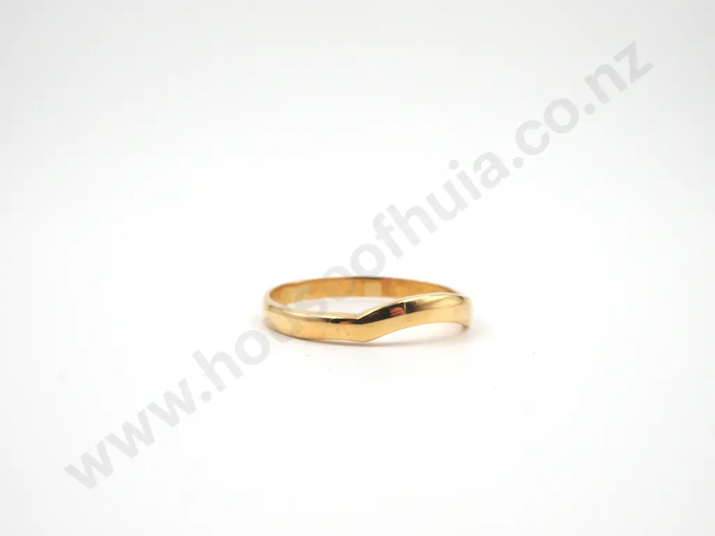 Architectural 18ct Gold Ring Image 1++