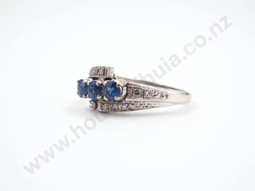 18ct White Gold Sapphire & Diamond Ring Image 1++