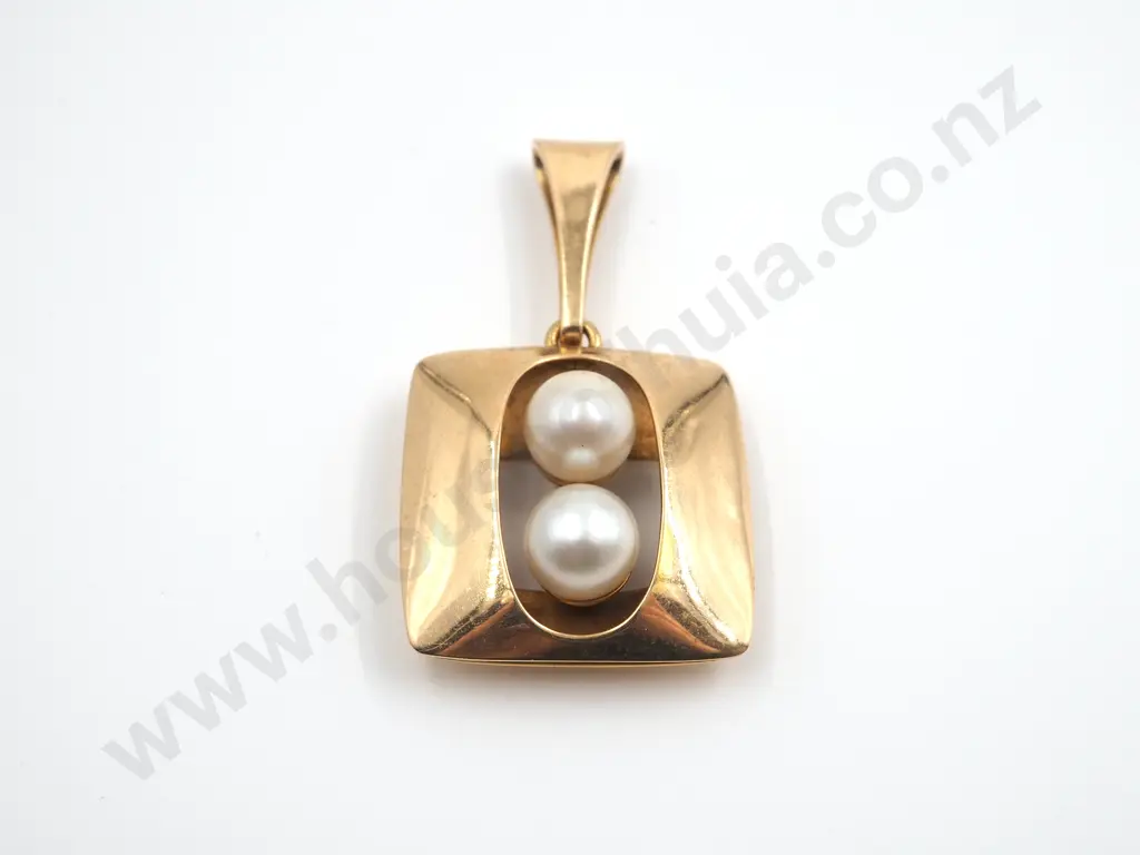 18ct Gold & Pearl Pendant Image 1++