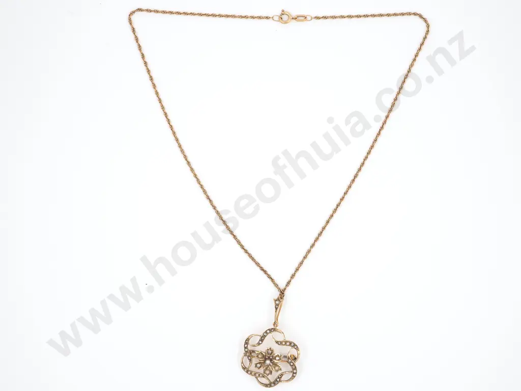 Edwardian 9ct Gold Seed Pearl Brooch / Pendant on 9ct Gold Chain Image 1++