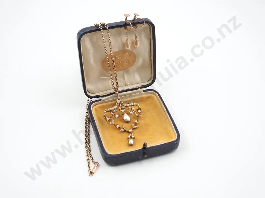 Cased 9ct Gold Chain &  Pearl (Seed & Baroque) Necklace & Earrings Image 1++