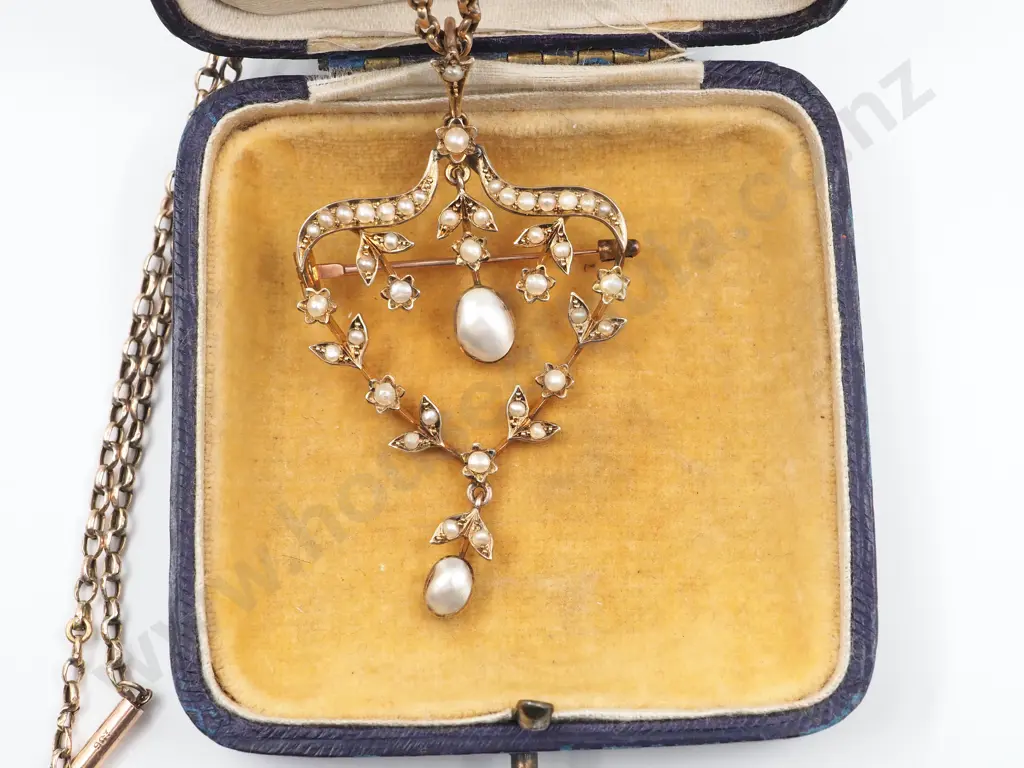 Cased 9ct Gold Chain &  Pearl (Seed & Baroque) Necklace & Earrings Image 1++