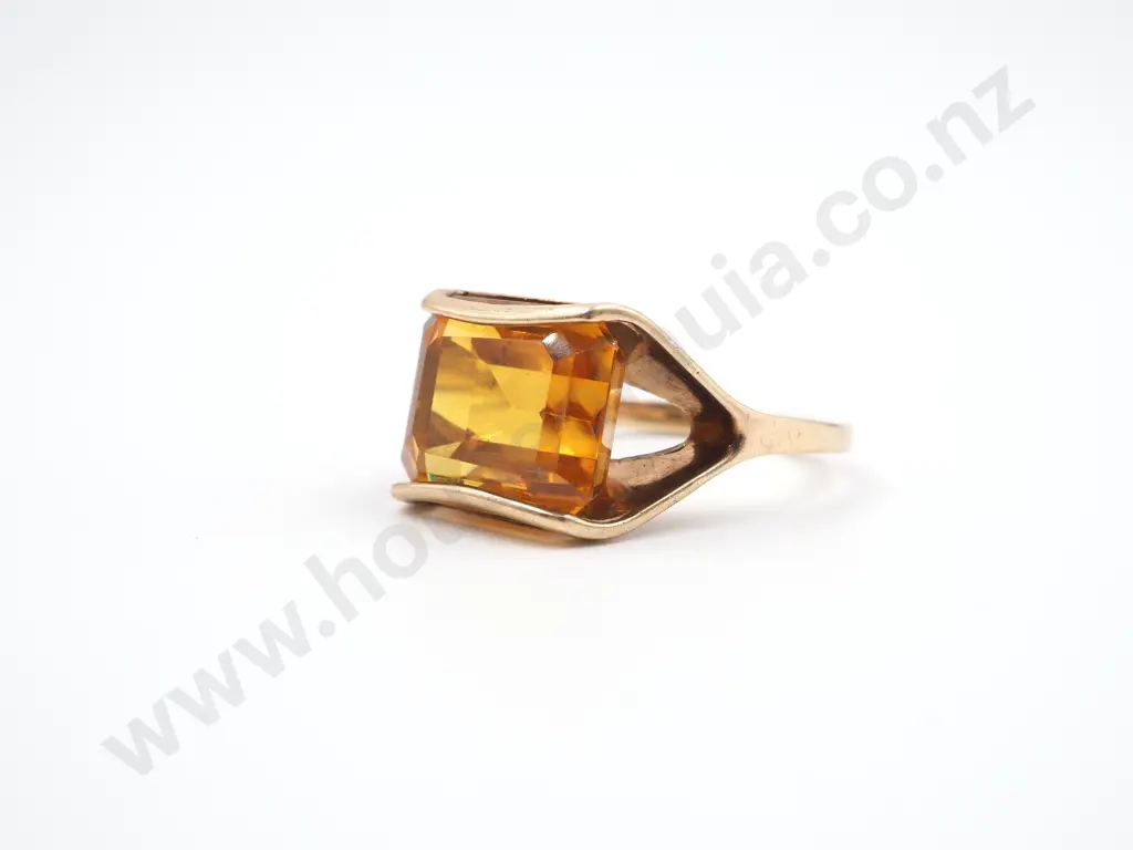 9ct Gold Solitaire Citrine Ring Image 1++