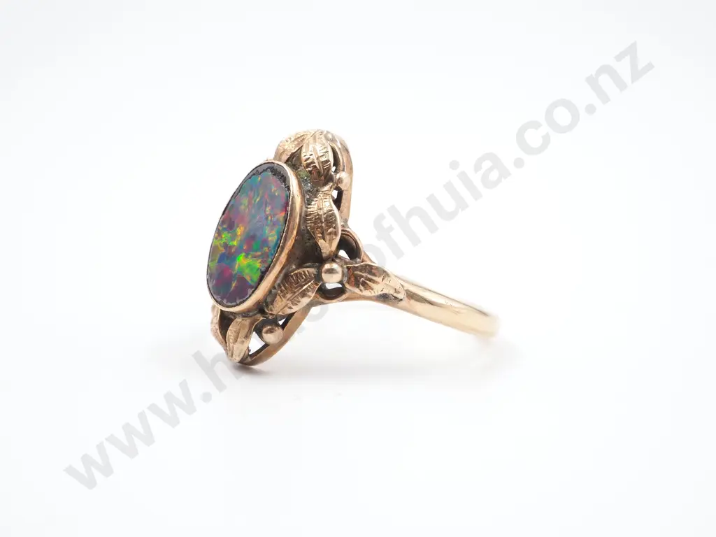 9ct Gold Opal Solitaire Ring Image 1++