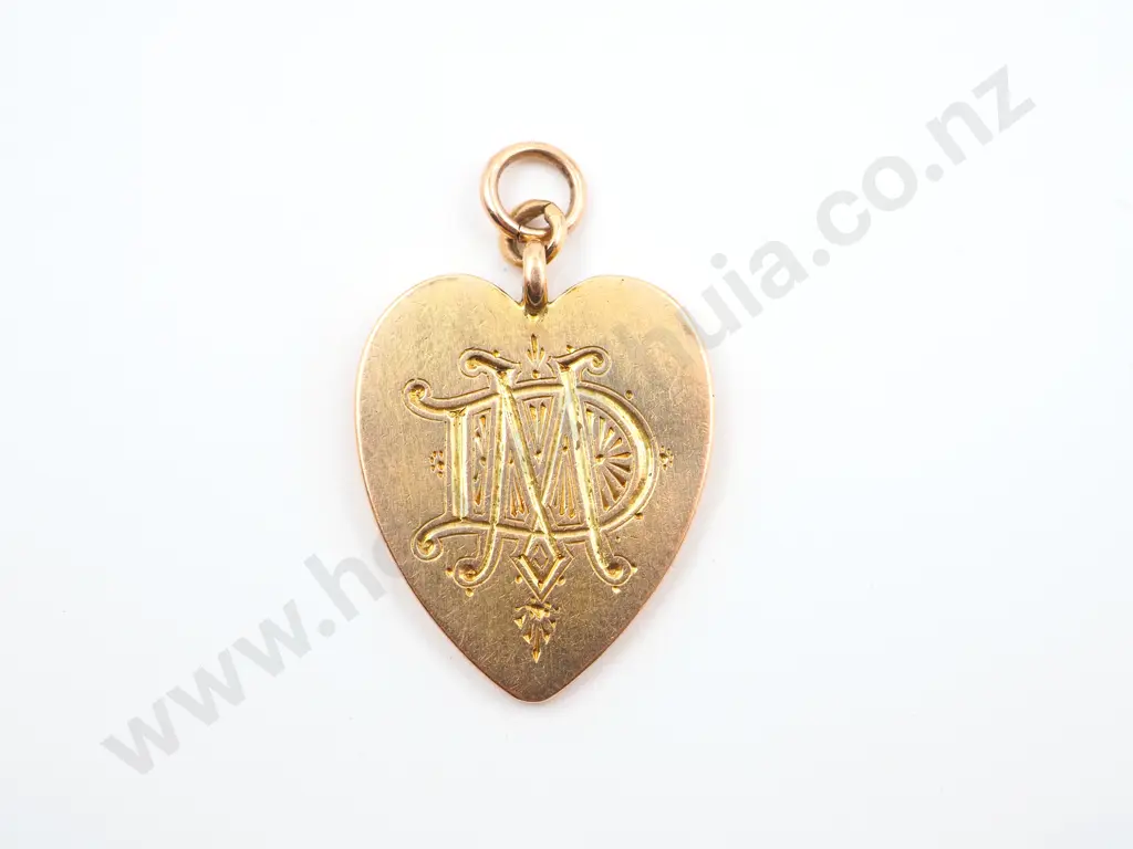 14ct Antique Monogrammed Heart Pendant Image 1++