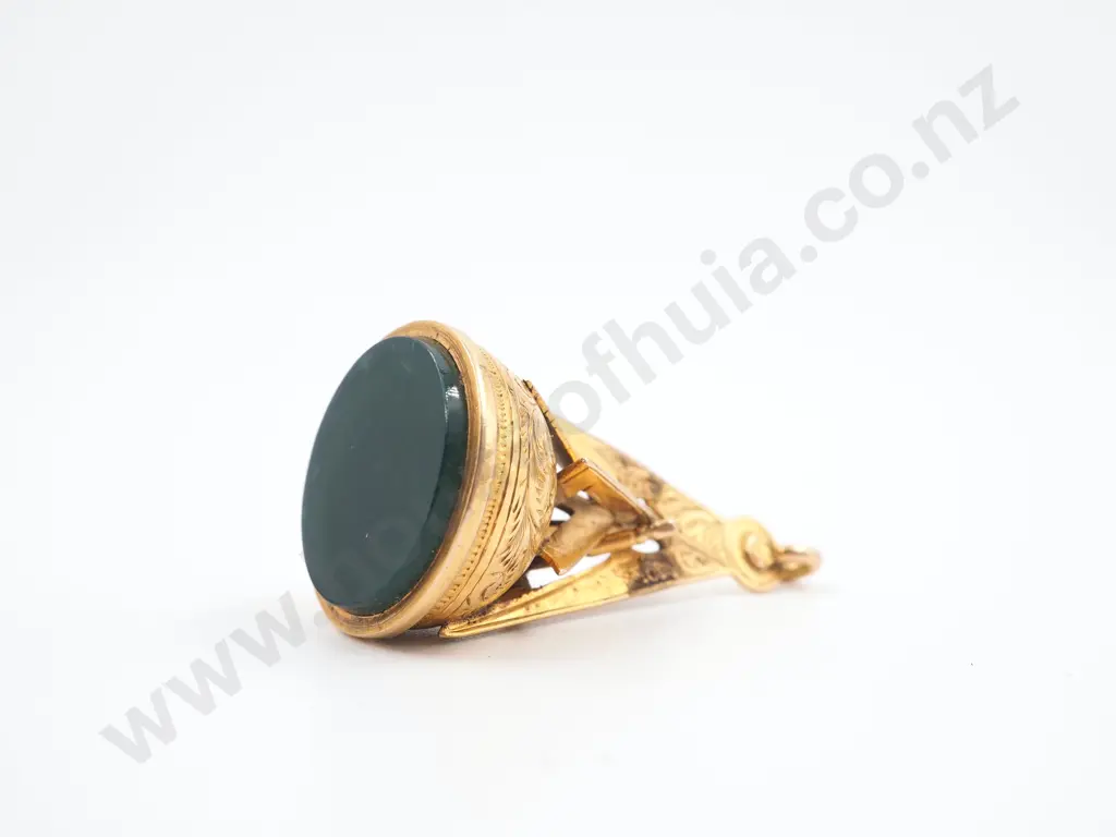 9ct Gold Masonic Seal Pendant Image 1++