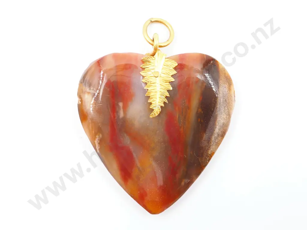 9ct Gold Vintage NZ Agate & Gold Fern Leaf Heart Pendant Image 1++