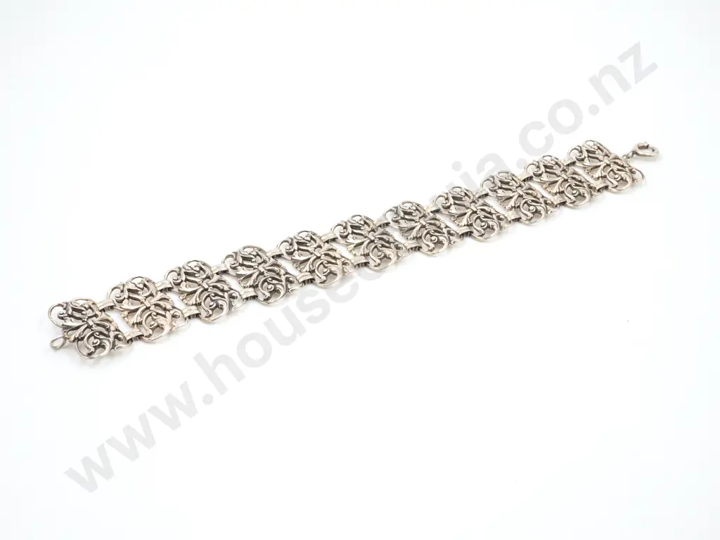 Ornate Antique .800 Silver Bracelet Image 1++