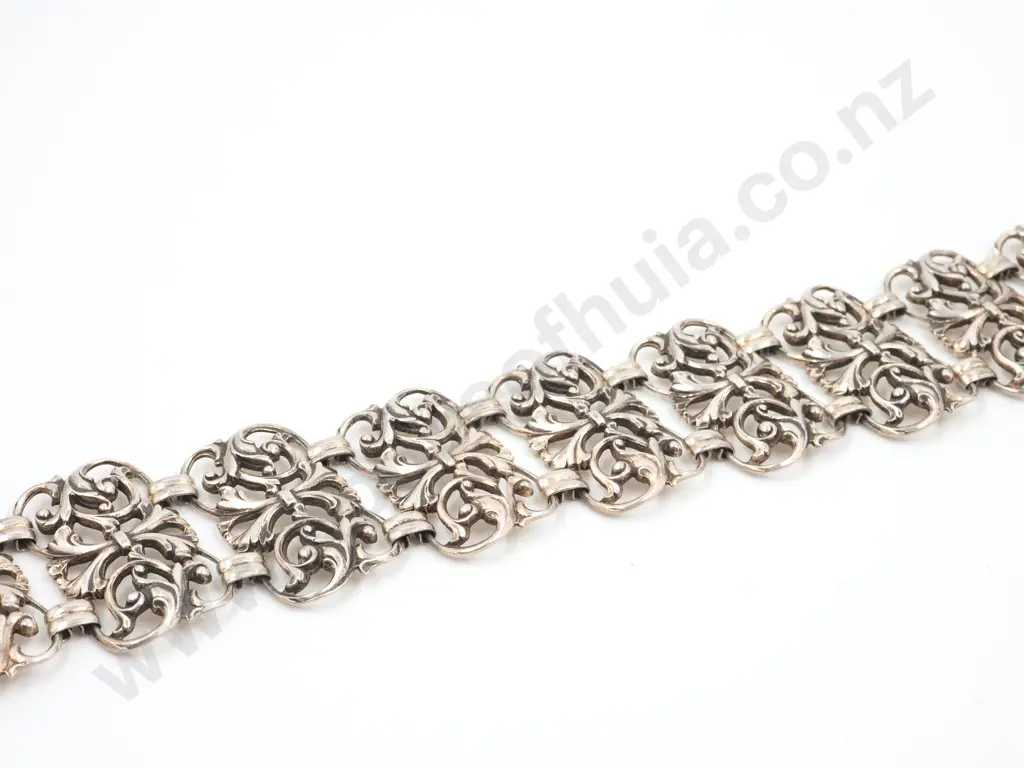 Ornate Antique .800 Silver Bracelet Image 1++