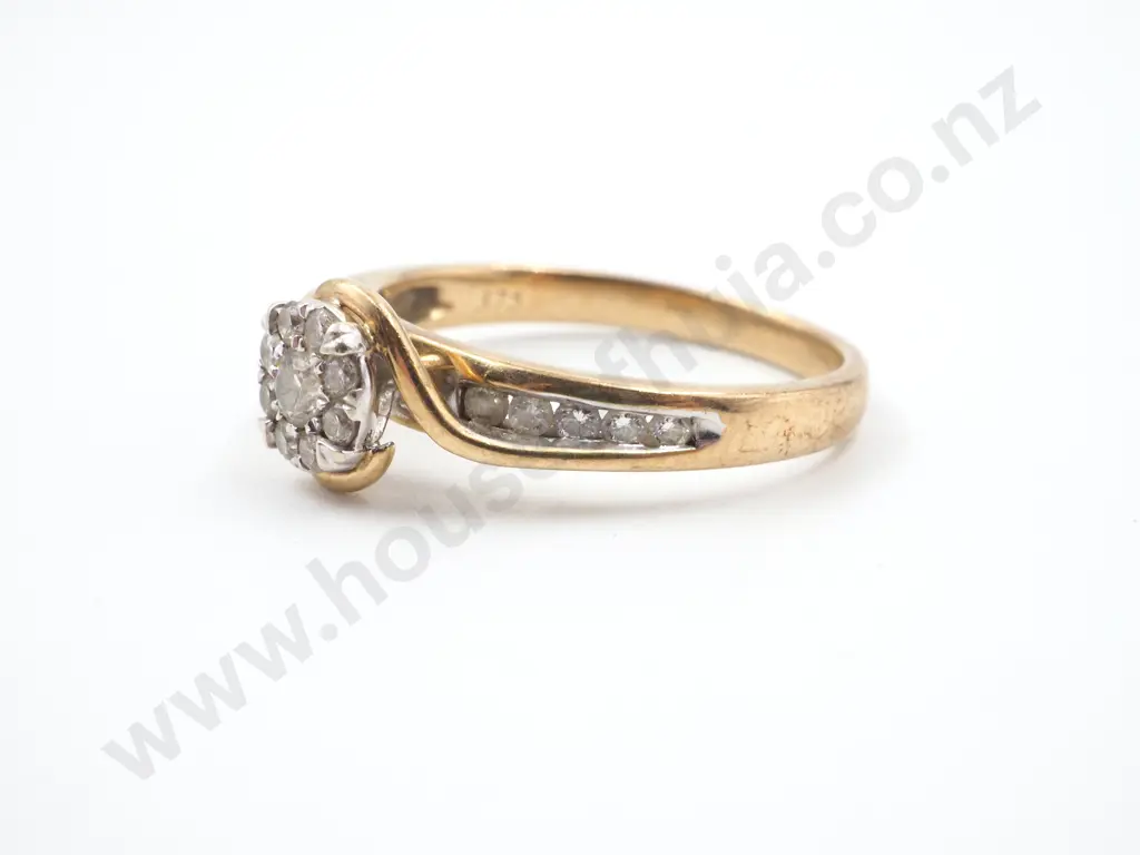 9ct Gold Diamond Ring Image 1++