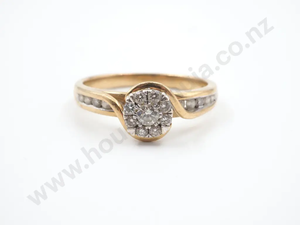 9ct Gold Diamond Ring Image 1++
