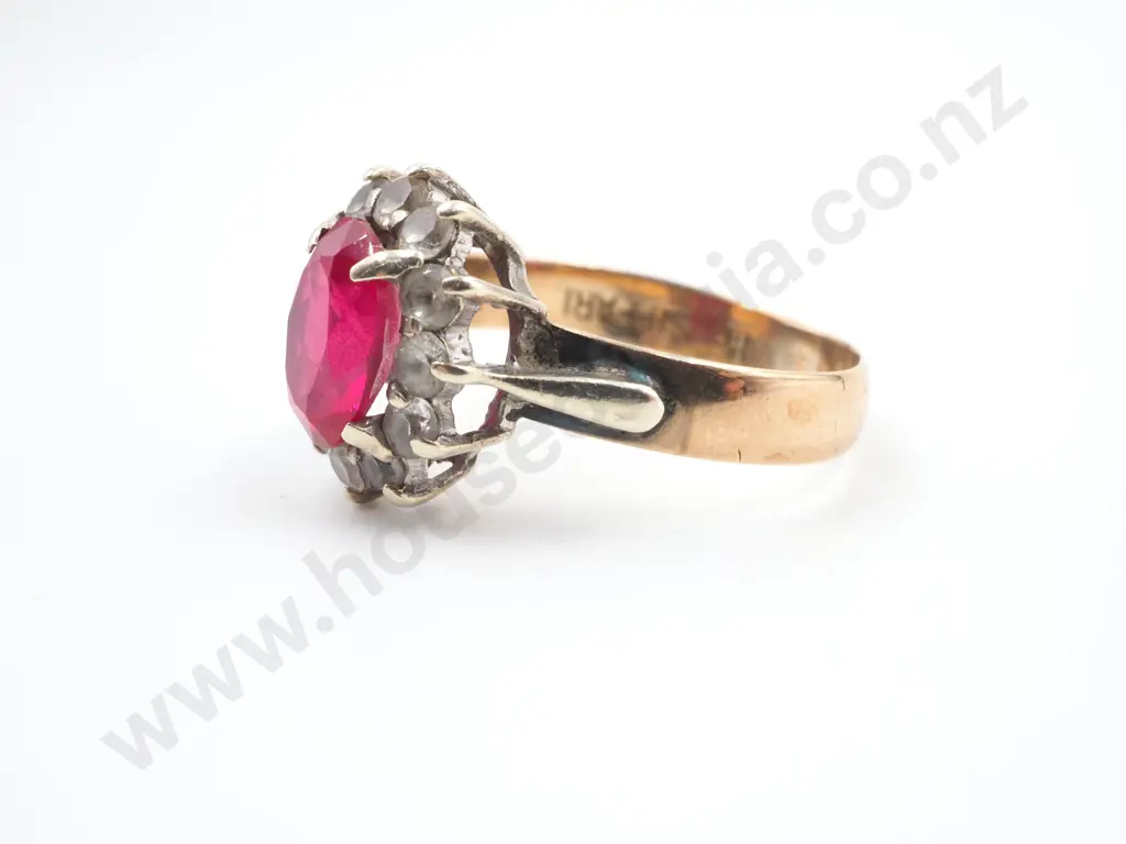 Vintage 9ct Gold Synthetic Ruby Ring Image 1++