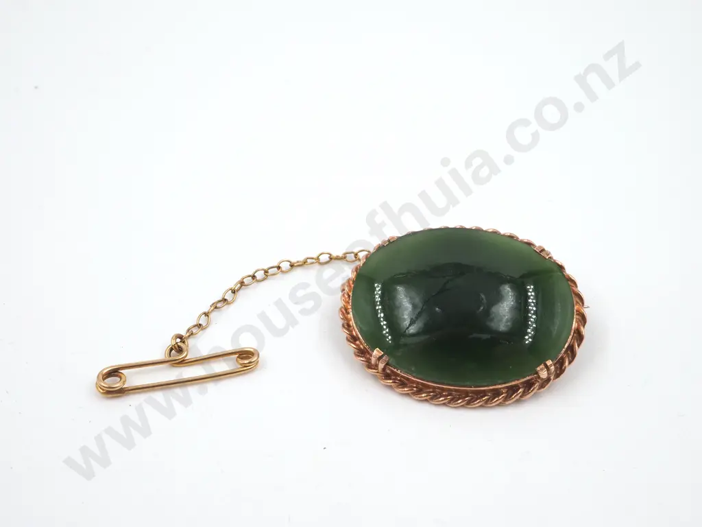 Vintage 9ct Gold Greenstone Surround Brooch Image 1++
