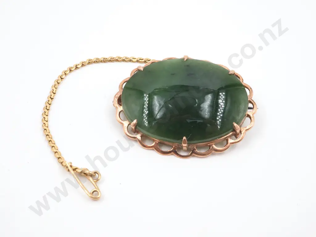 Vintage 9ct Gold Greenstone Surround Brooch Image 1++