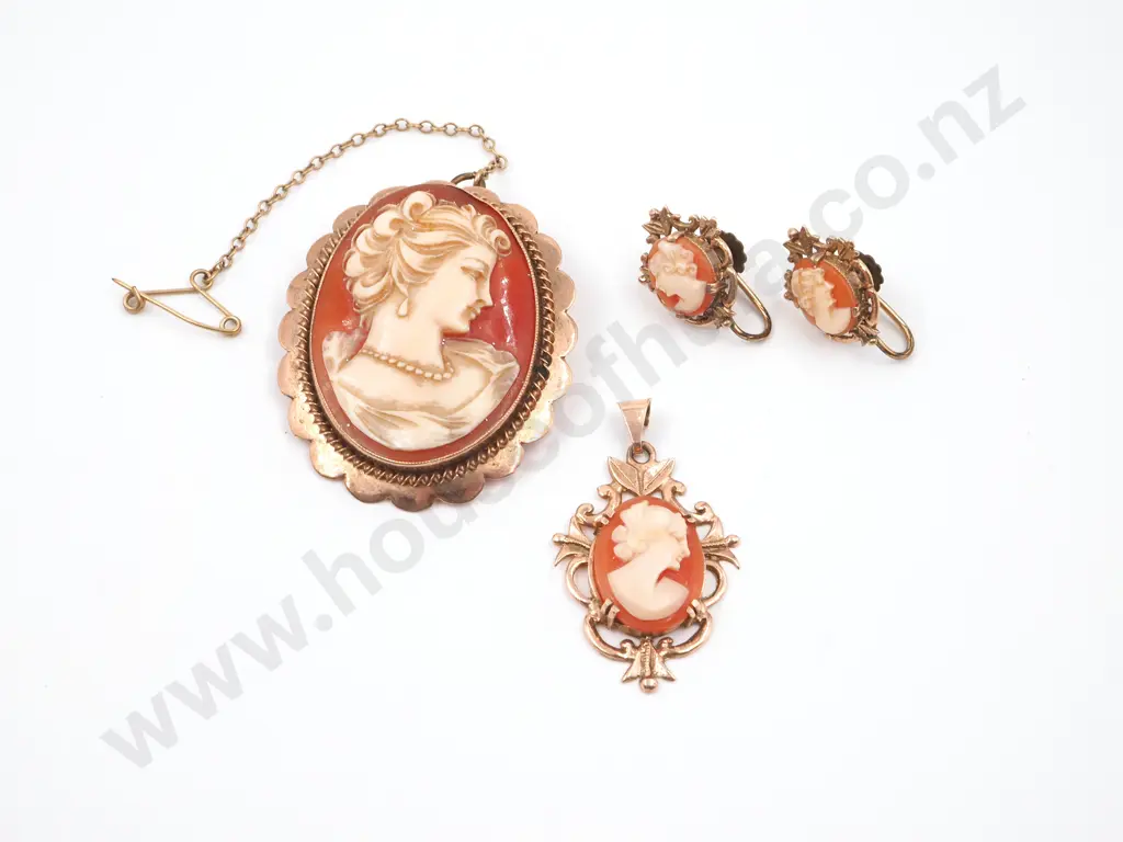9ct & Carved Cameo Set: Brooch, Earrings, Pendant Image 1++