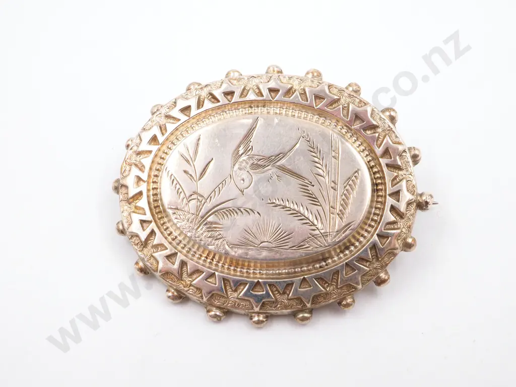 Victorian Sterling Silver brooch w Bird Engaving Image 1++