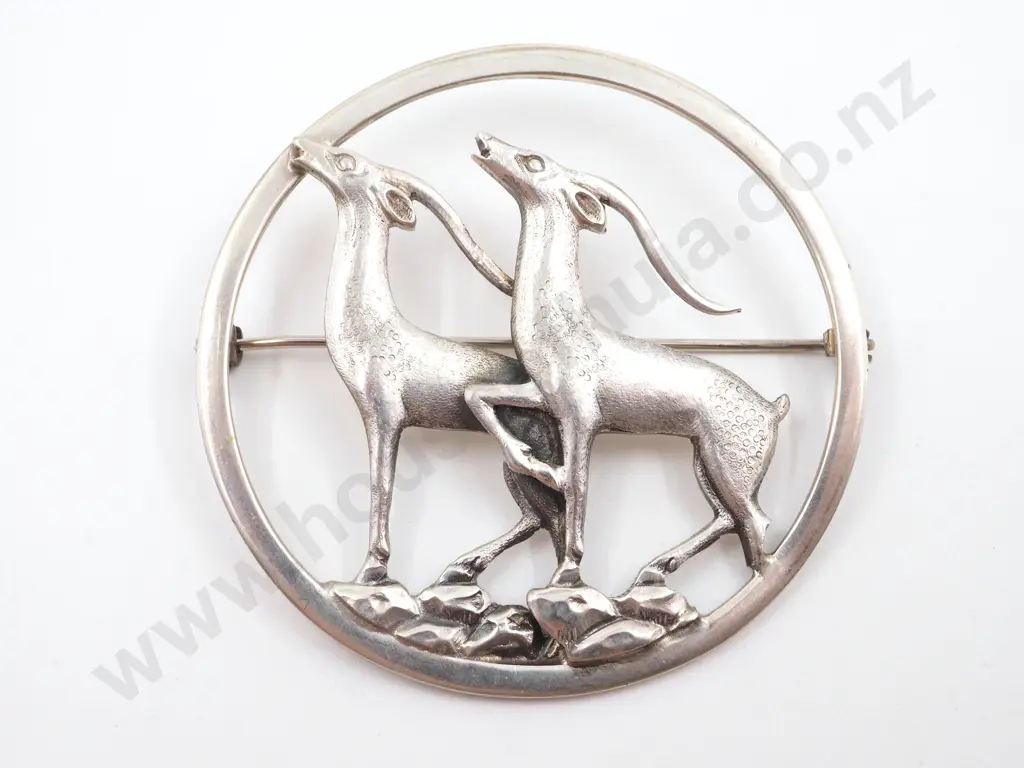 830 Silver Brooch w two Deer Image 1++
