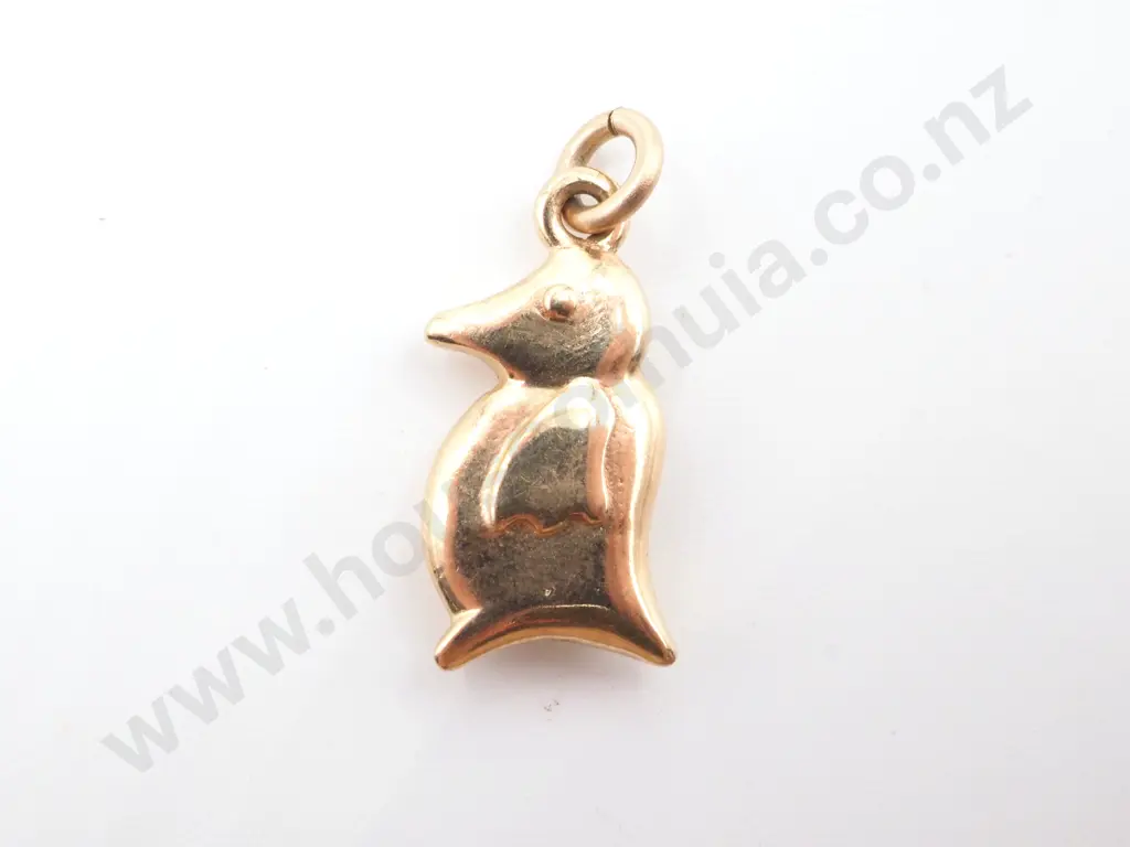 9ct Gold Penguin charm Image 1++