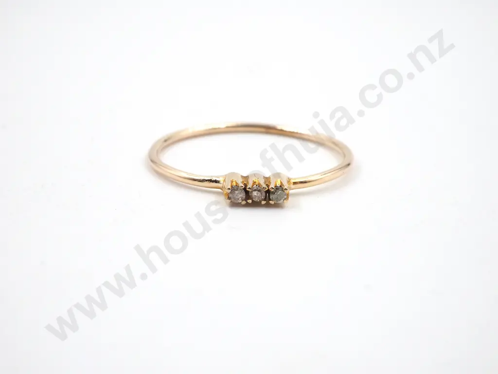 18ct Gold Diamond Three Stone Ring Image 1++