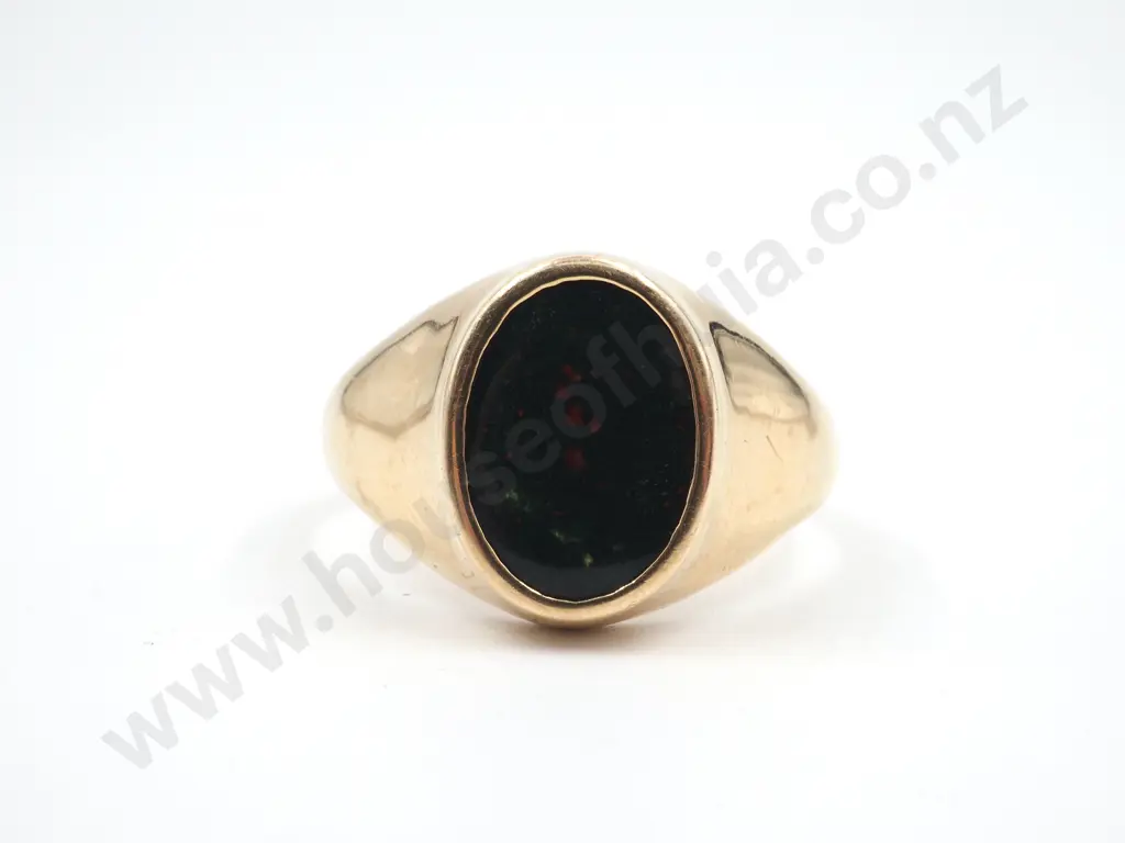 9ct Gold Bloodstone Signet Ring Image 1++