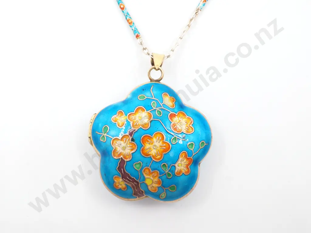 Sterling Silver Hinged Enamel locket Image 1++