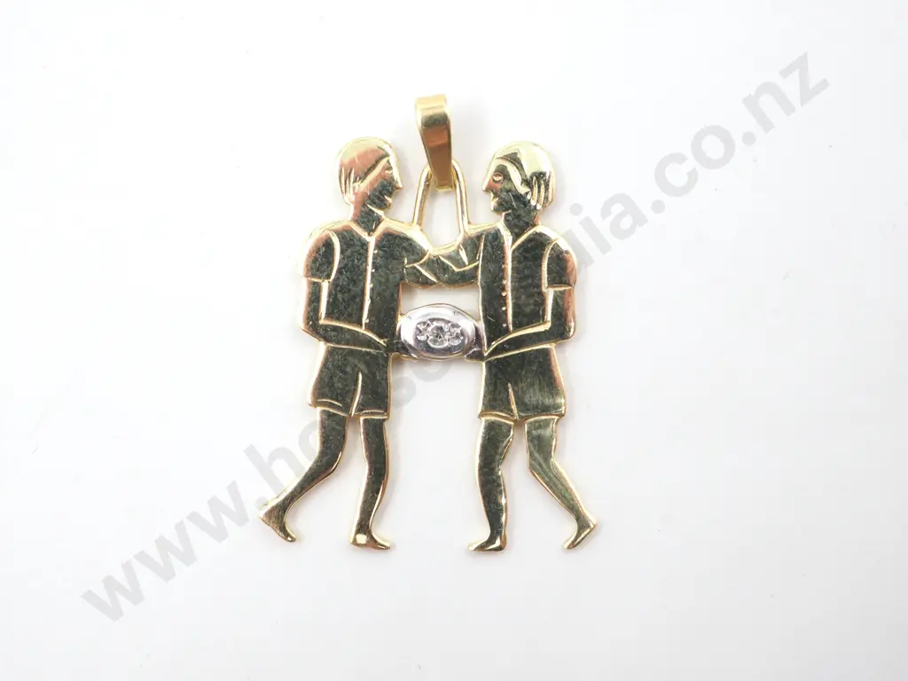 14ct Gold Pendant w Diamond Image 1++