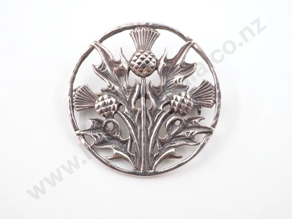 Vintage S/S Scottish Thistle Brooch Image 1++
